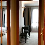 Szálloda Sercotel Ciudad De