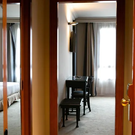 فندق Sercotel Ciudad De