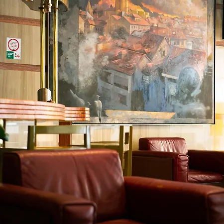 فندق Sercotel Ciudad De اوفيدو