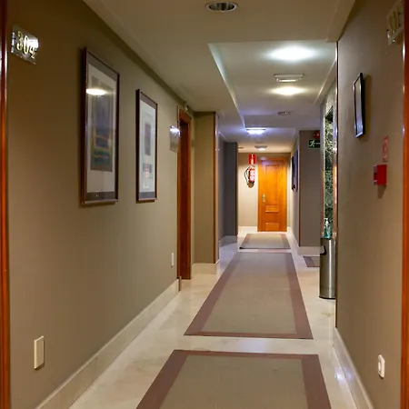 Sercotel Ciudad De 호텔 4*