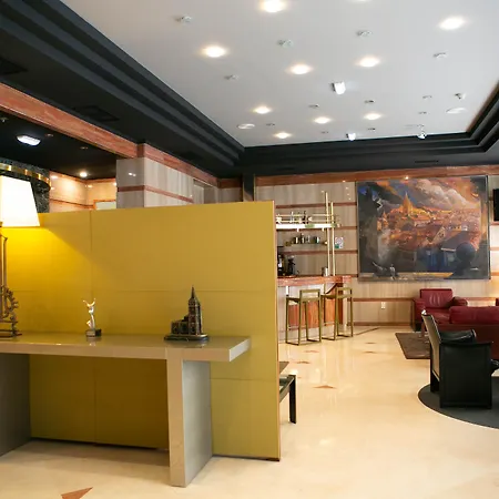 호텔 Sercotel Ciudad De 오비에도