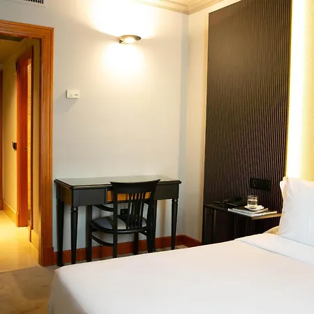 호텔 Sercotel Ciudad De