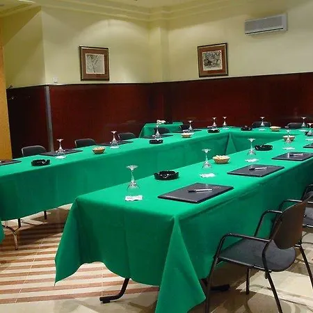 فندق Sercotel Ciudad De اوفيدو