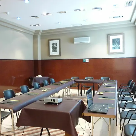 Sercotel Ciudad De Отель Овьедо
