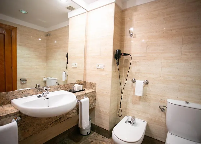 Sercotel Ciudad De 호텔