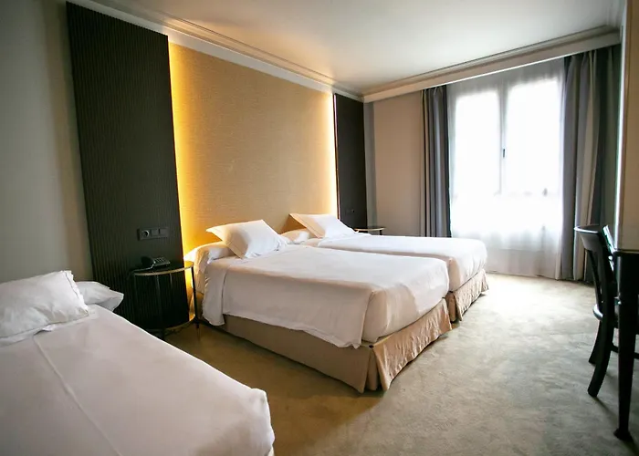 호텔 Sercotel Ciudad De