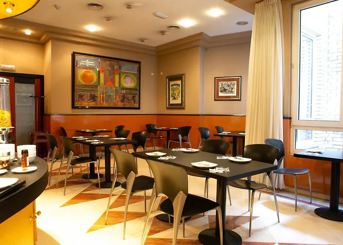 호텔 Sercotel Ciudad De